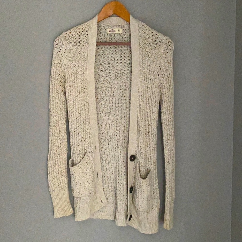 Long cream 3-button cardigan